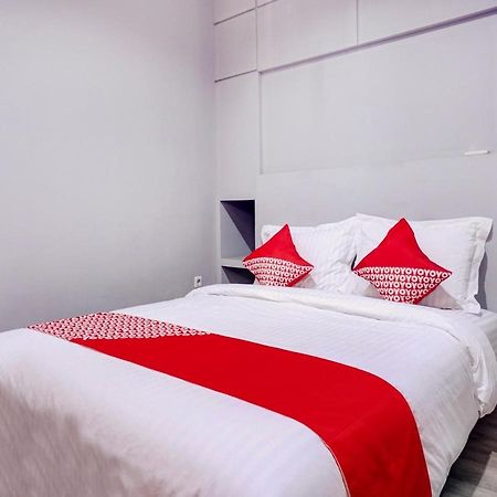 Oyo 1805 Fatmawati Mansion Syariah Hotel จาการ์ตา ภายนอก รูปภาพ